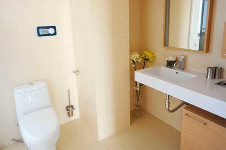 Baño moderno para reformas integrales en Móstoles
